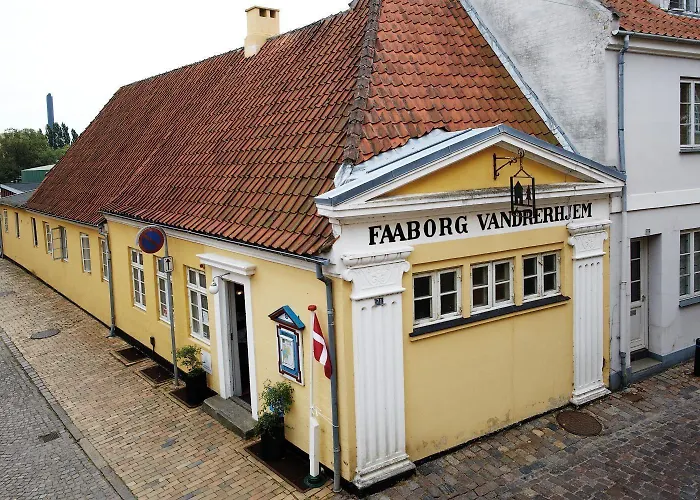 Faaborg Vandrehjem Auberge de jeunesse *